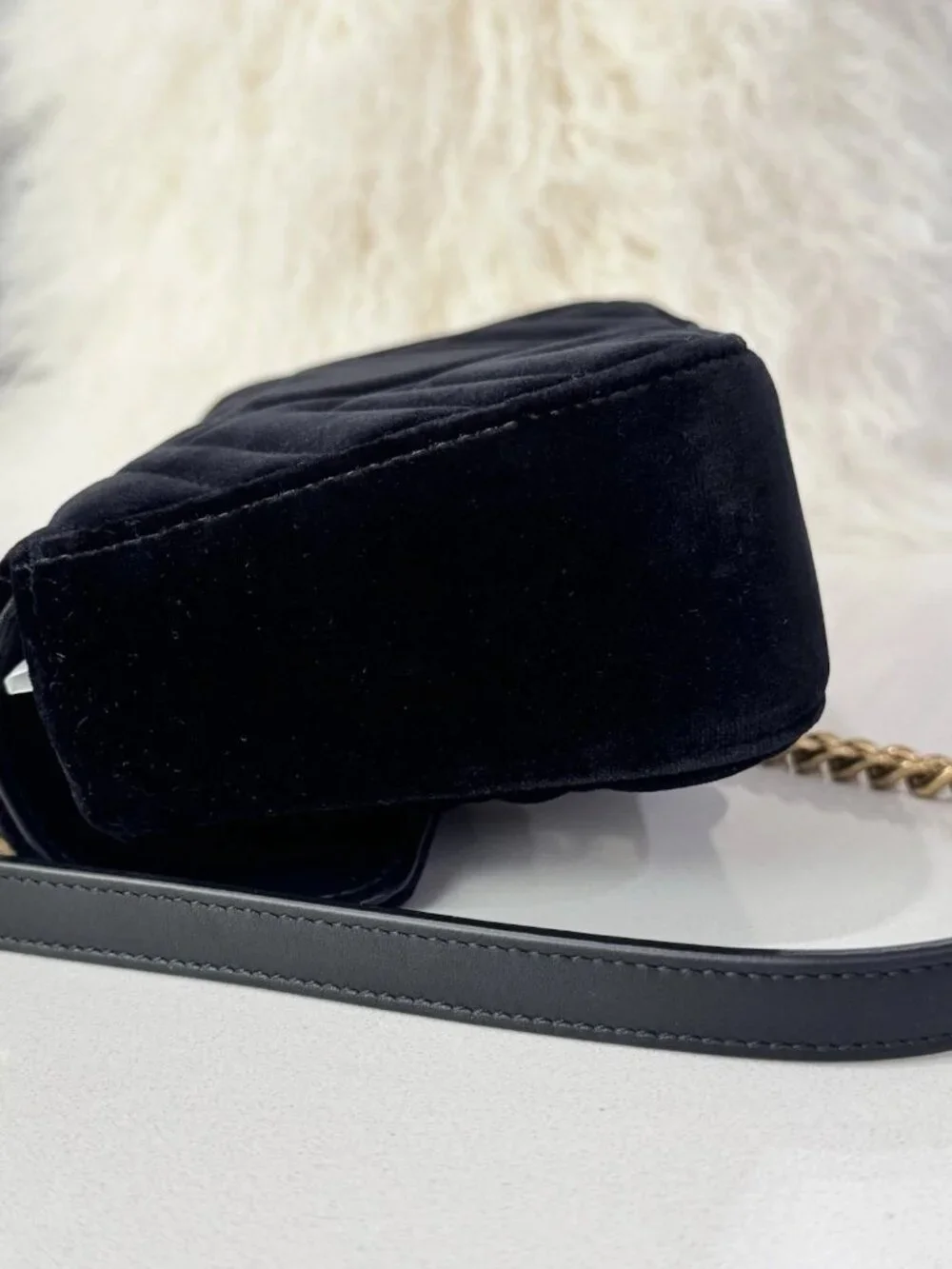 NEW Gucci GG Marmont Matelasse Velvet Small Shoulder Handbag Crossbody Black - Picture 6 of 16